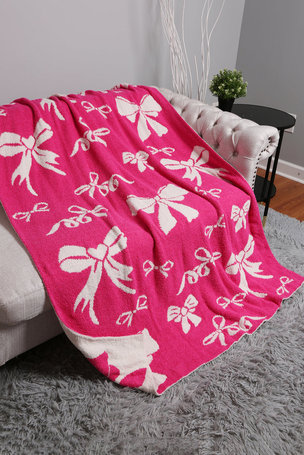 Rose Red Bow Printed Cozy Soft Throw Blanket