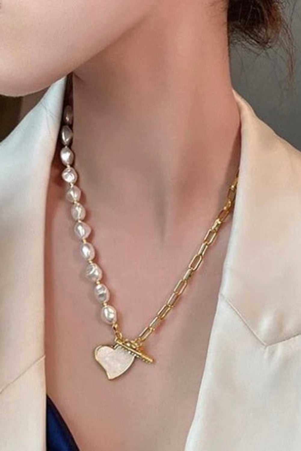 Gold Heart Shape Pendant Rhinestone Decor Pearl Chain Necklace