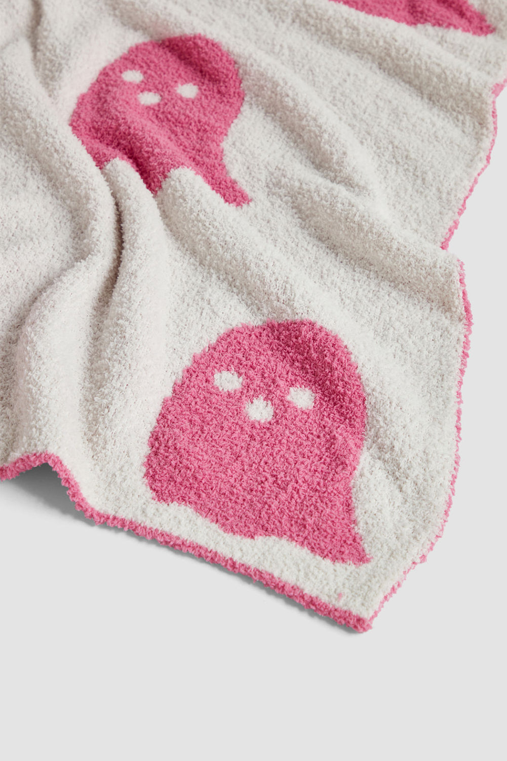 Bright Pink Two-Tone Colorblock Halloween Cute Ghost Printed Blanket